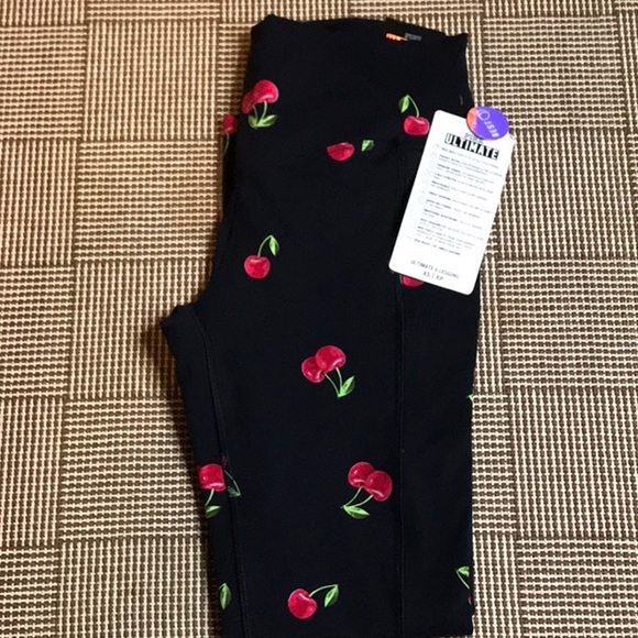 VS Pink Legging💃🏽💃🏽💃🏽💃🏽 - Picture 4 of 4